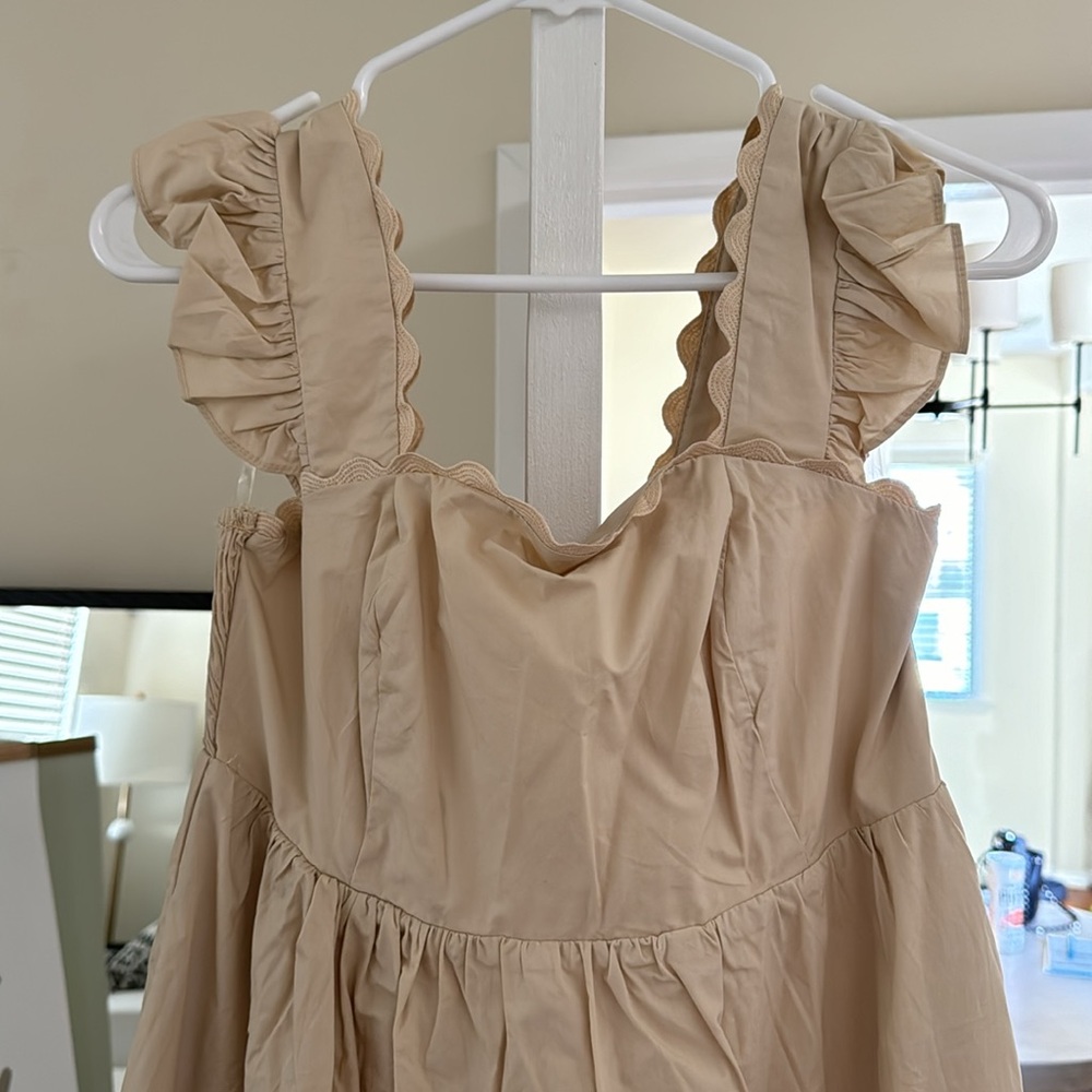 Listicle maternity beige maxi dress - Picture 2 of 4